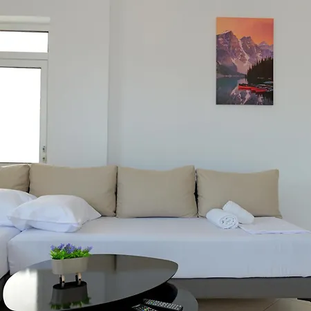 Kuca * Sarandë